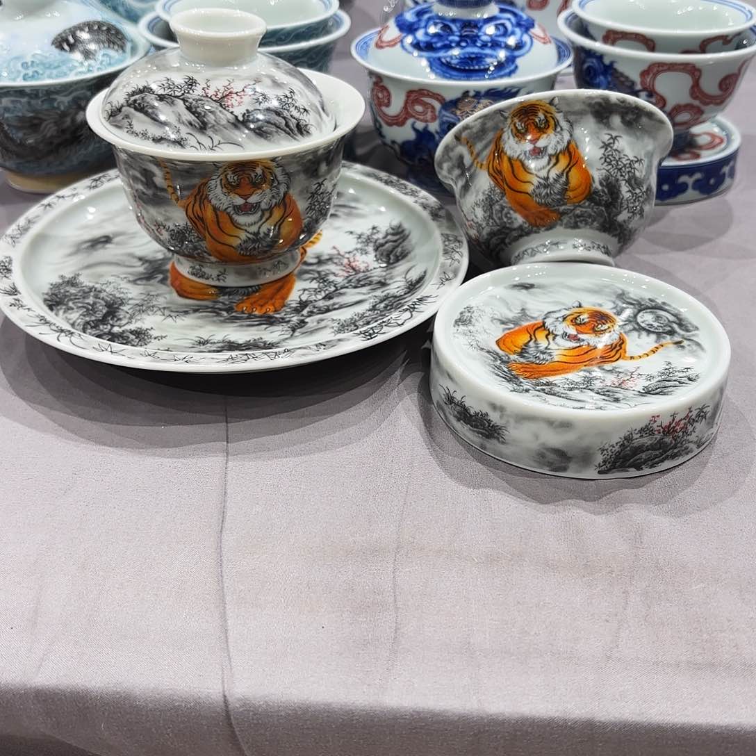 瓷片景德镇瓷器展和