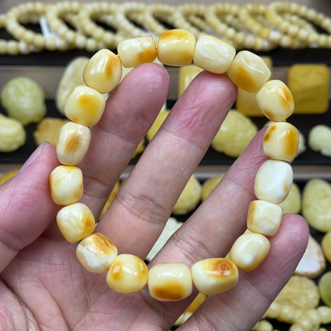 琥珀未镶嵌裸石琥珀蜜蜡