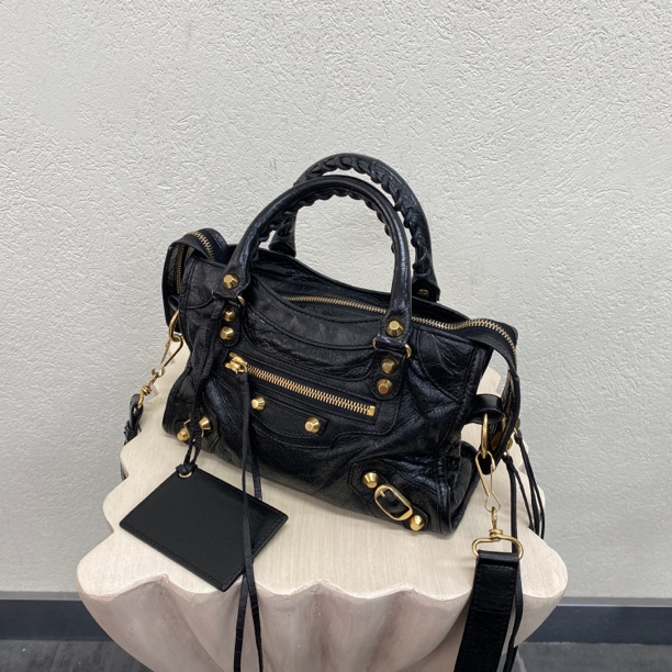 95新 Balenciaga/巴黎世家 黑金光钉mini机车手提斜挎包117646