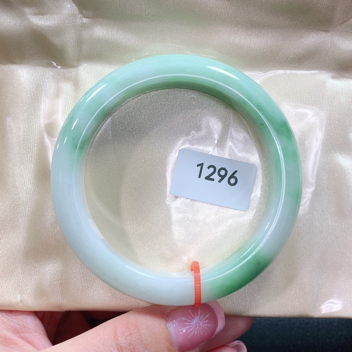 翡翠手镯未镶嵌天然翡翠手镯5603