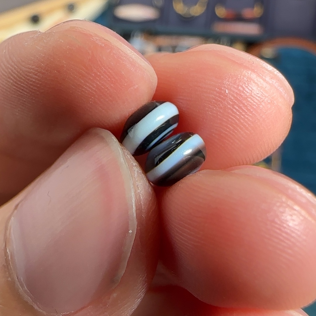 玛瑙/玉髓药师对珠未镶嵌