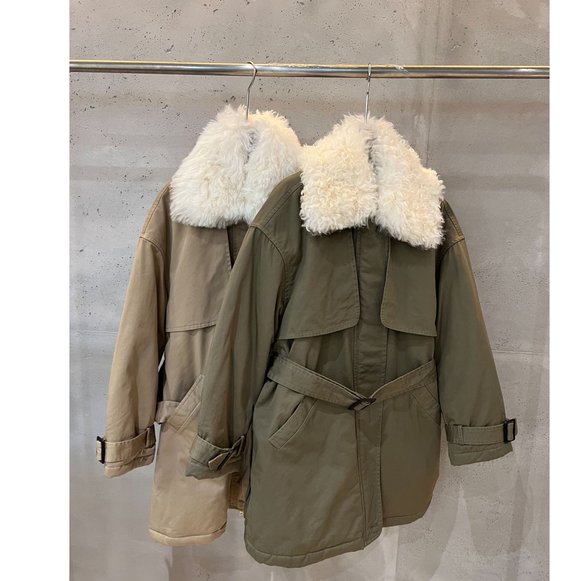 【DYMMXYMM】--.可脱卸卷毛领腰带风衣-5FW-W251073