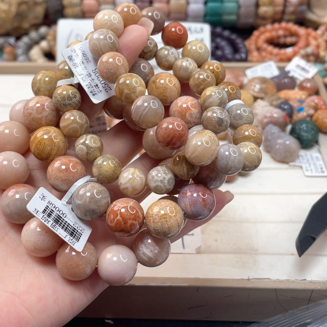 未镶嵌手链硅化玉黄*兰134