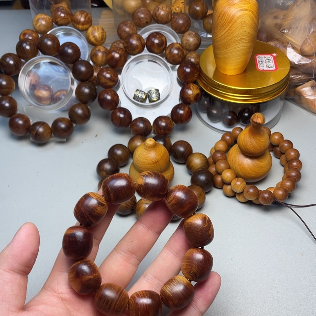 柏木（崖柏）太行崖柏1.8黑油玉化枣珠