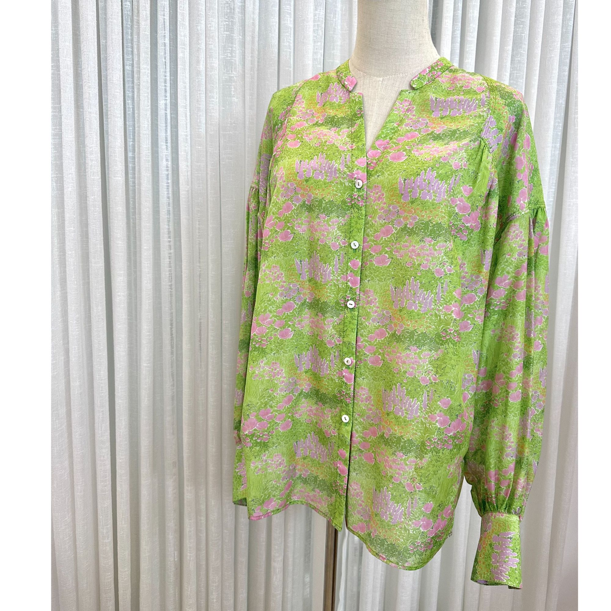 青羽家时尚百搭灯笼袖宽松长袖衬衫