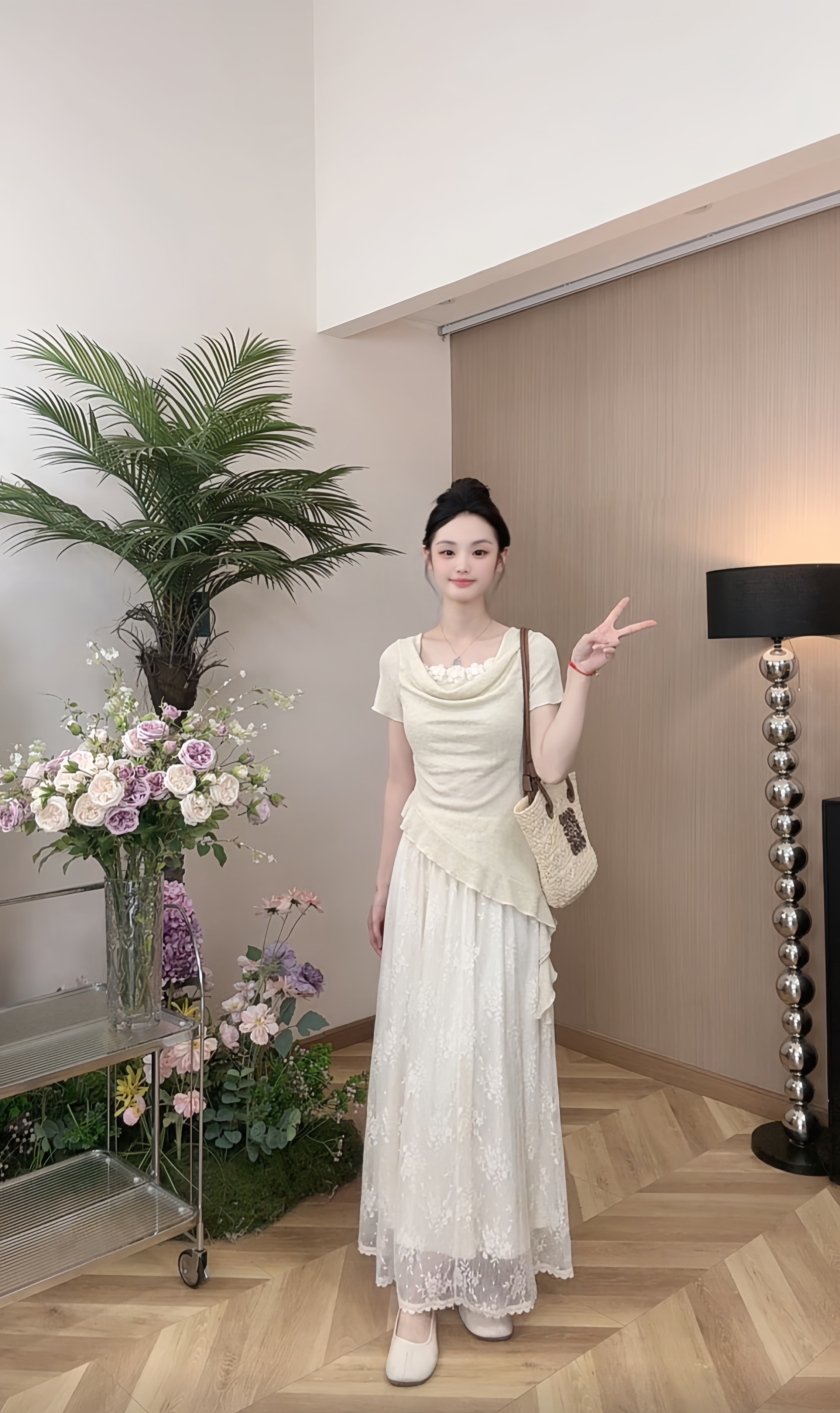 ANXIN【蜜语甜夏】温柔甜美风套装不规则短袖上衣+蕾丝半身裙6682