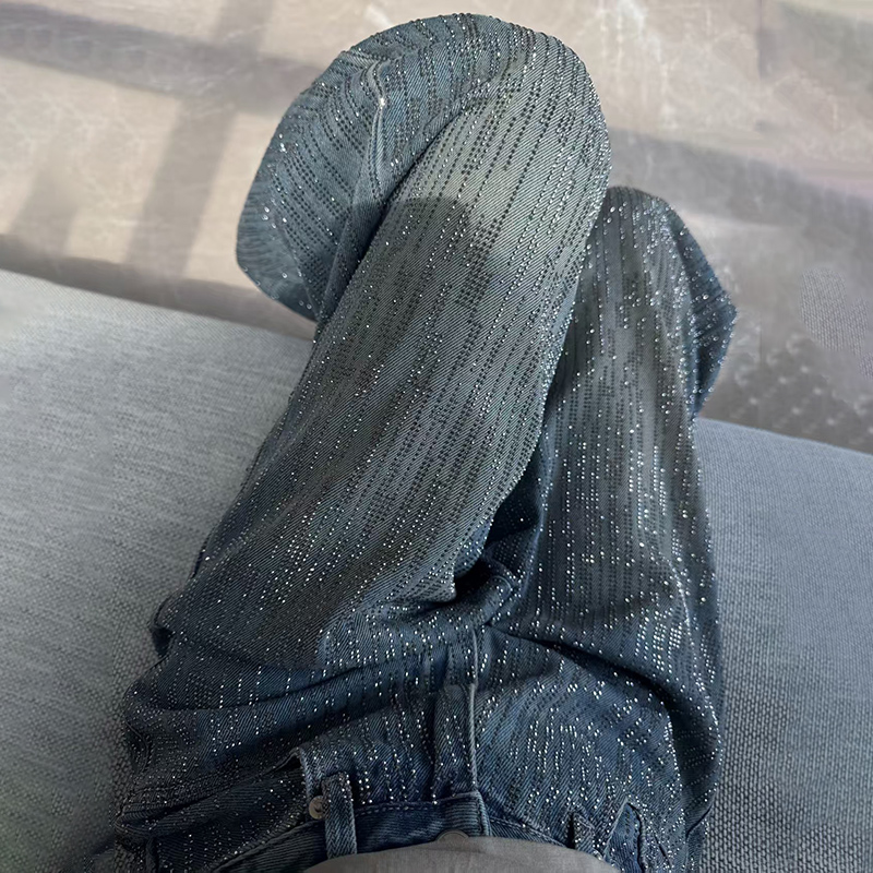 300斤大码烫钻满天星牛仔裤女春秋款胖mm宽松显瘦梨形直筒阔腿裤