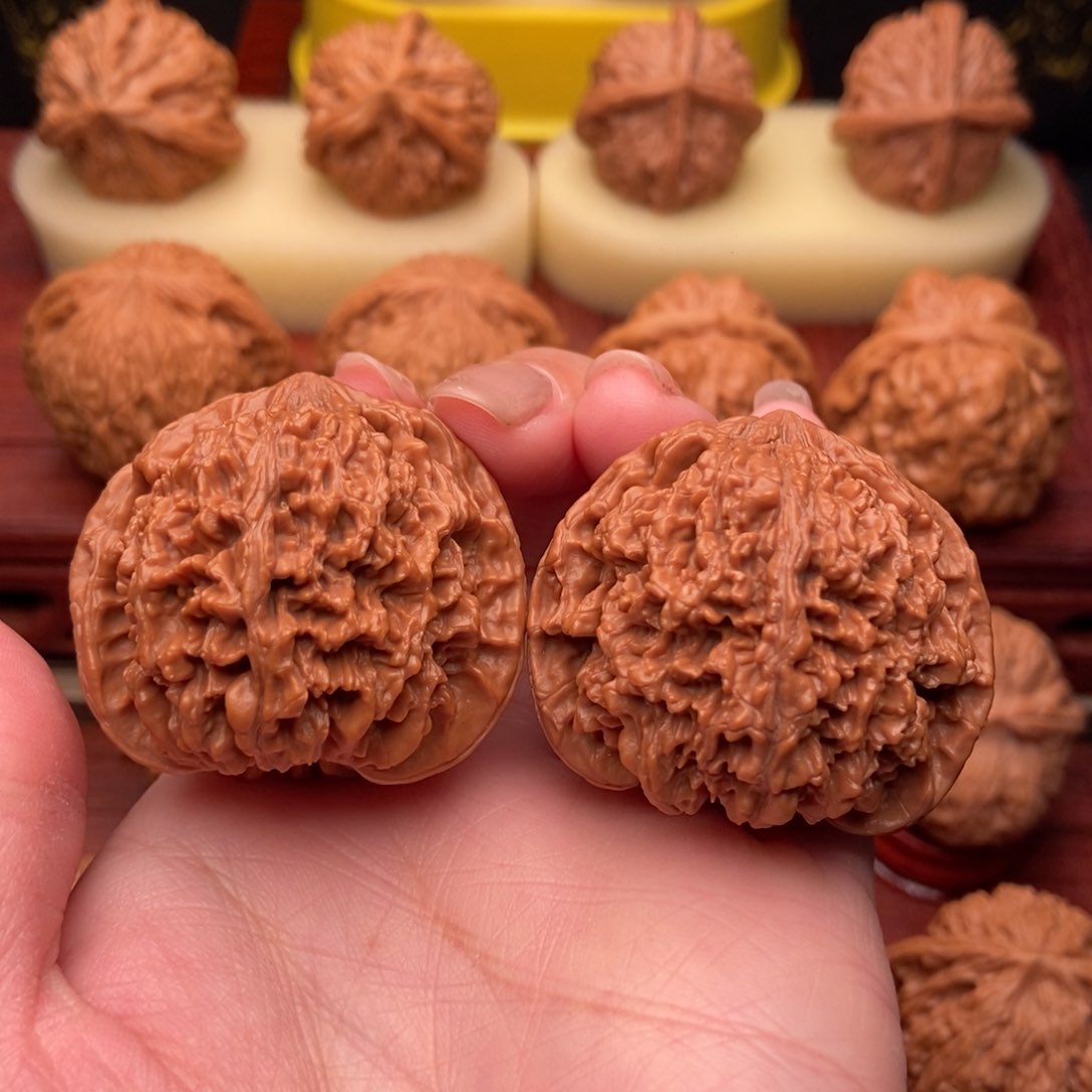 桃核把件满天星狮子头42