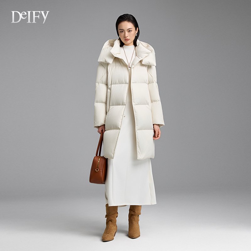DeIFY2025新款科鲁达白鹅绒连帽简约中长款95鹅绒服D1290