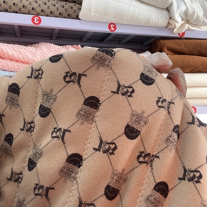 糖***婆无纺布布料。         