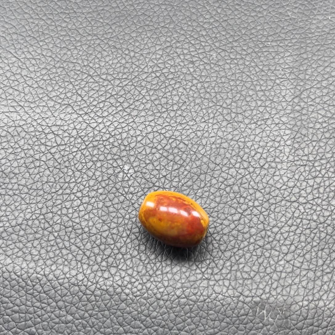 吴***b未镶嵌珠子南红玛瑙