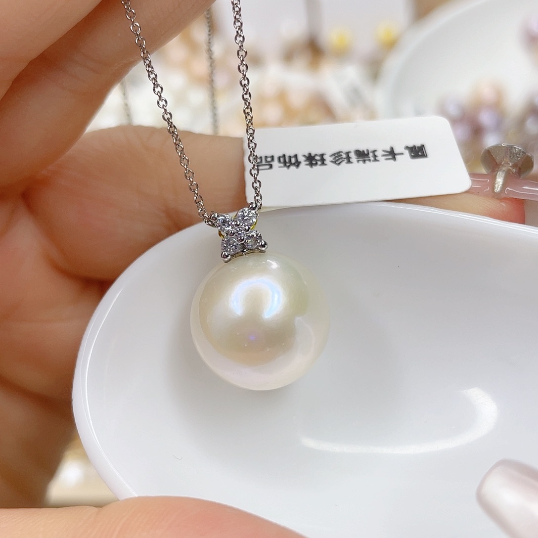淡水珍珠未镶嵌吊坠(赠链)