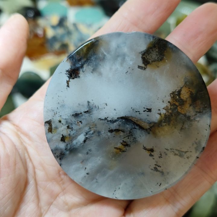 岫玉未镶嵌镯子心款式