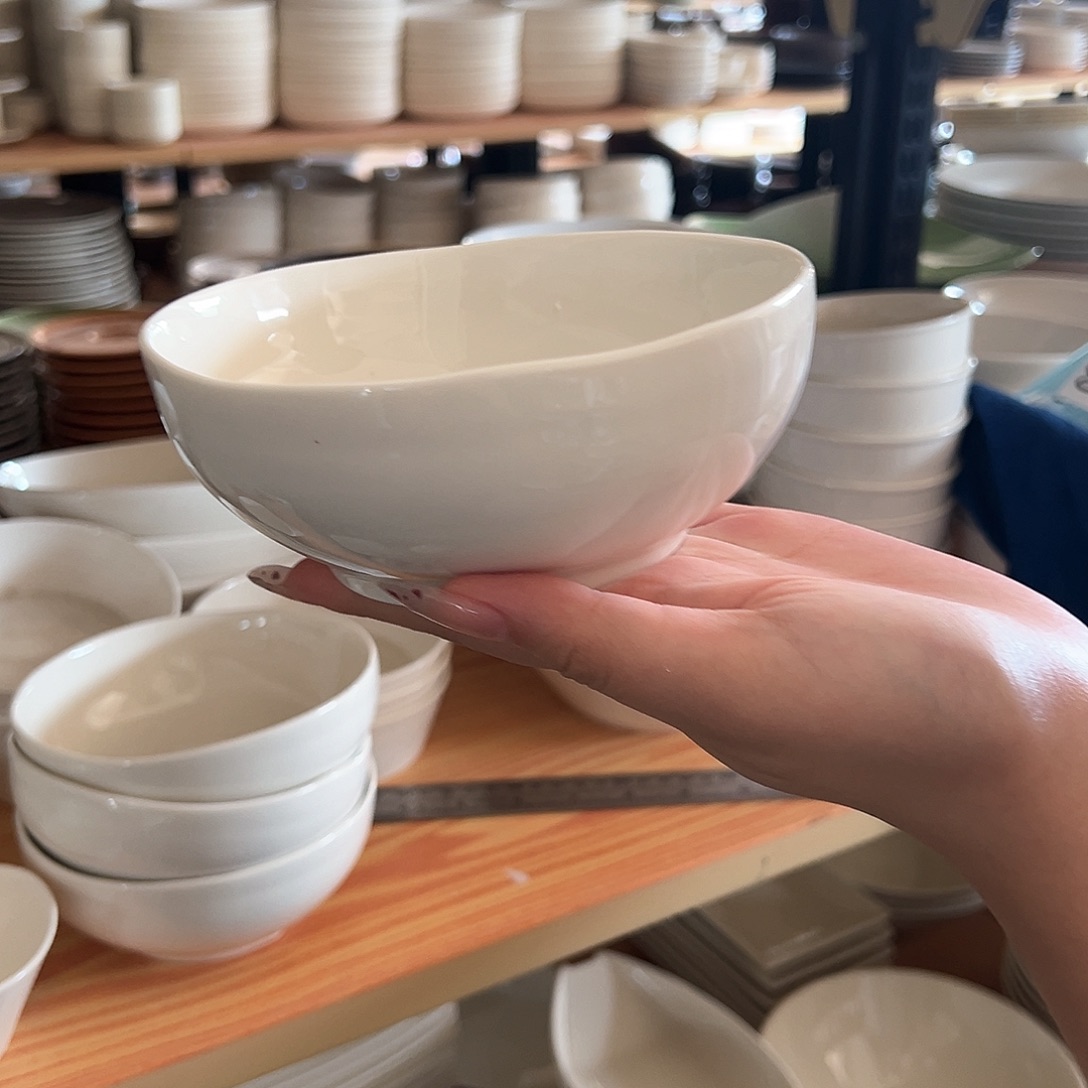 新骨瓷002微瑕暖白不规则5.25寸碧波异形米饭碗
