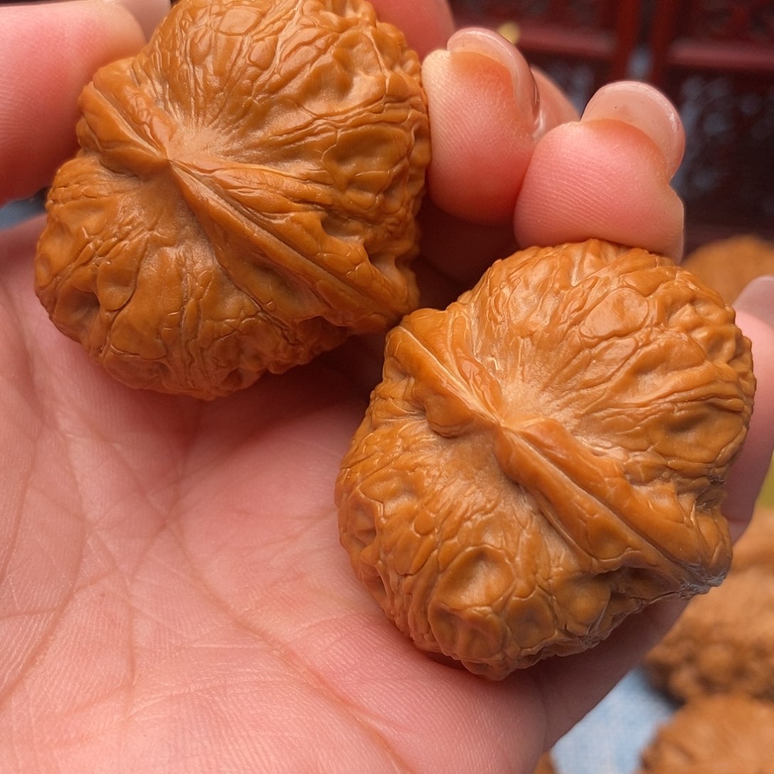 文玩核桃把件42全品毕业元宝