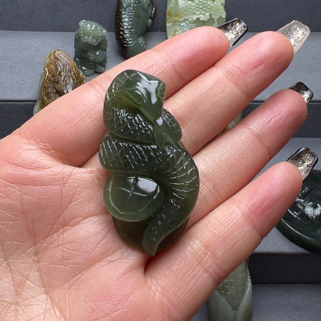 和田玉颈饰未镶嵌