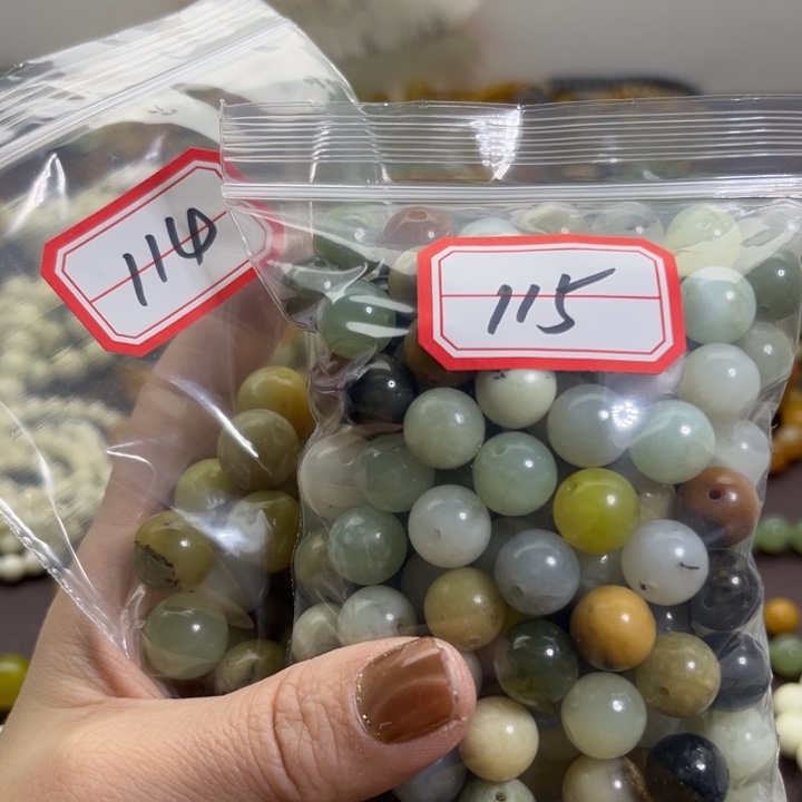 六***麻蛇纹石玉未镶嵌手链