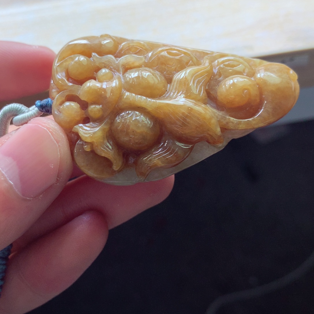 翡翠颈饰未镶嵌吊坠