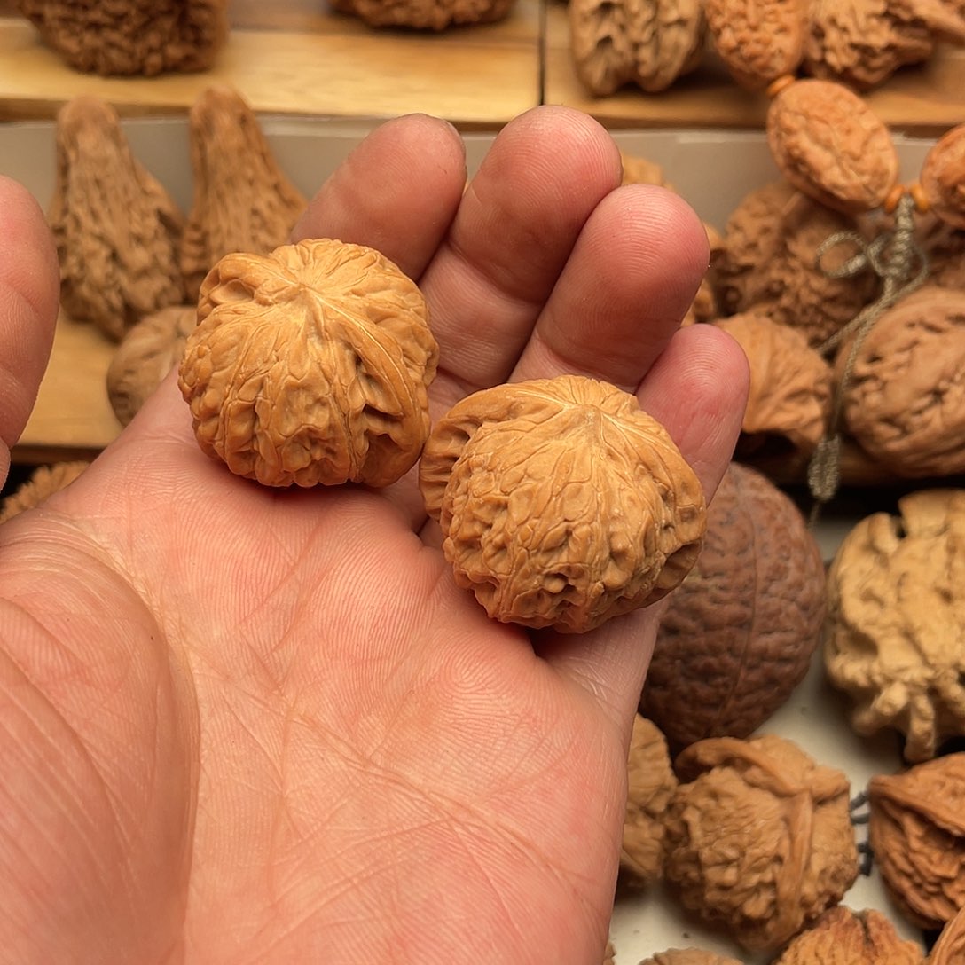 游***生吊坠文玩核桃站古