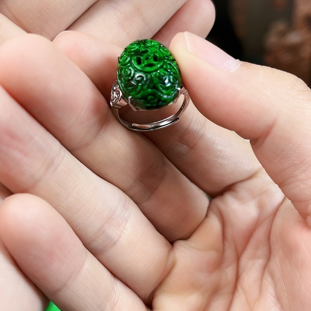 翡翠戒指银S925镶嵌戒指