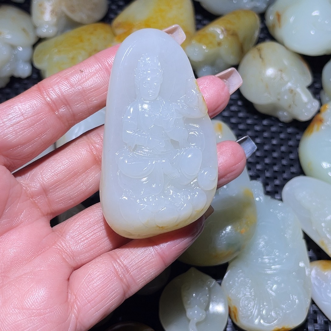 和田玉（糖玉）未镶嵌挂件