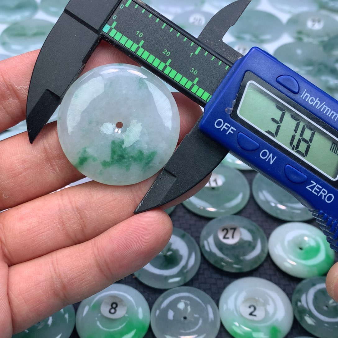 翡翠未镶嵌颈饰缅甸天然A货翡翠