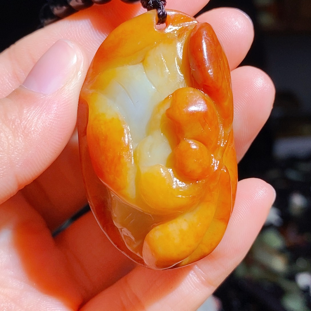 和田玉颈饰未镶嵌