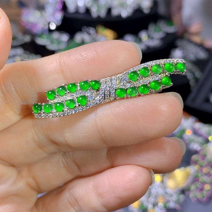 翡翠戒指银S925镶嵌天然翡翠