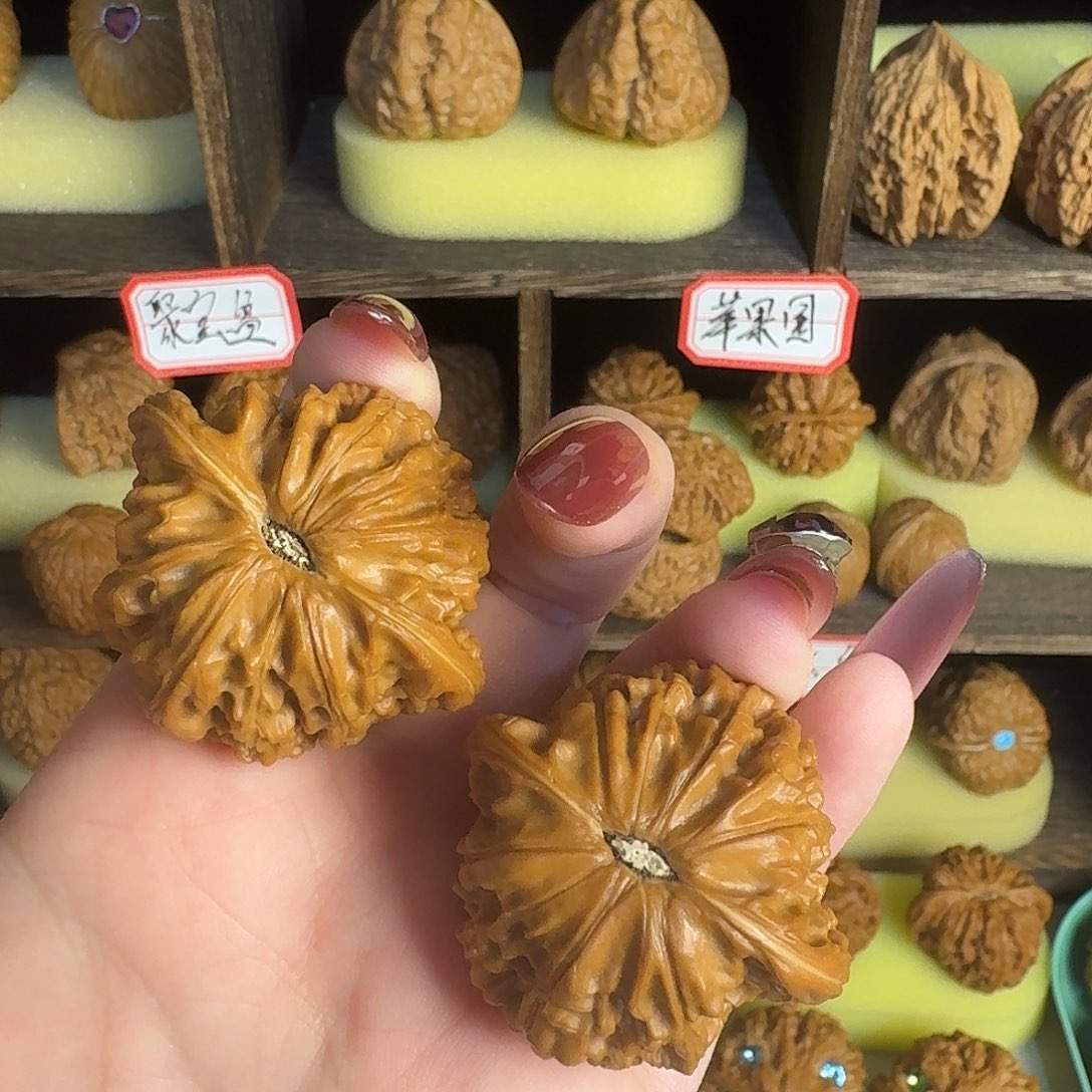 文玩核桃边磨盘边42肚38