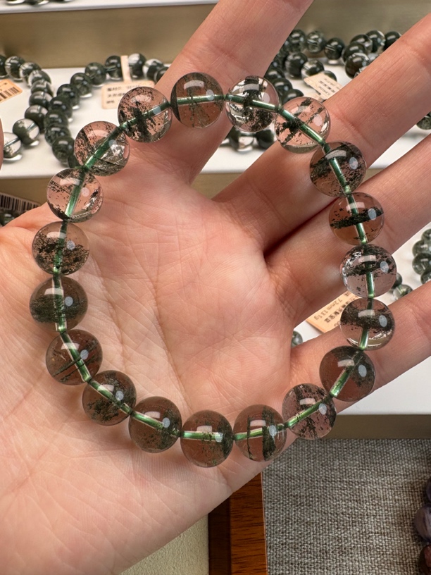 自然水晶严选天然绿幽灵千层