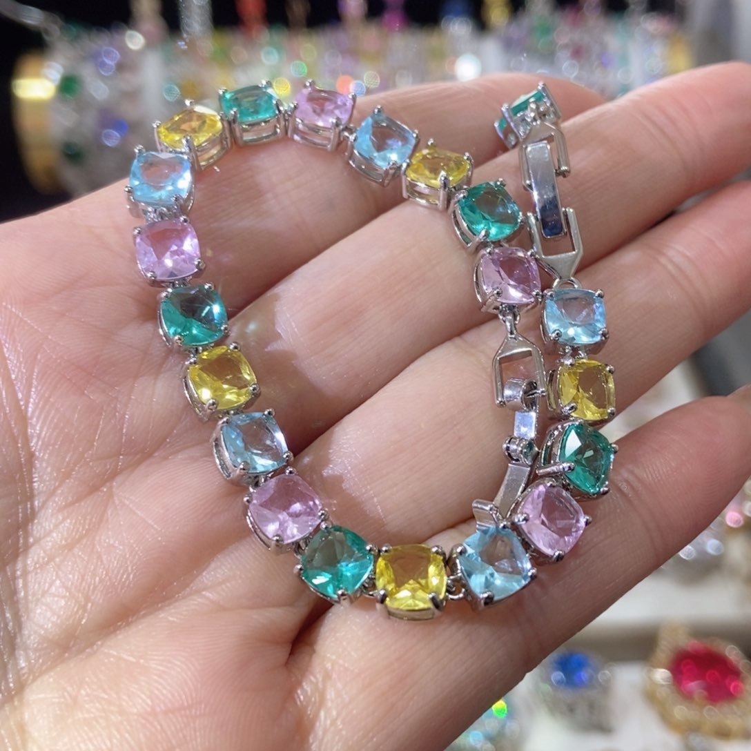 66锆石（处理）手链