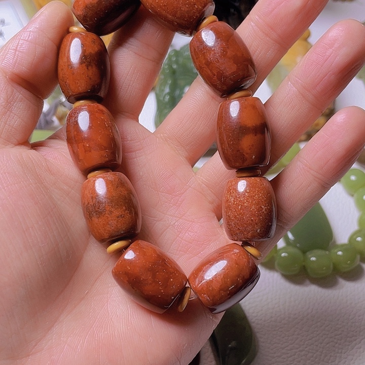 和田玉手串未镶嵌我****爱