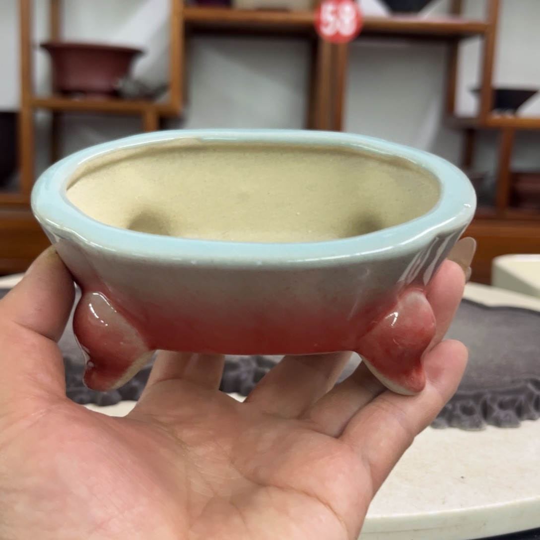 紫砂花盆瑕疵4.5-12-9。。