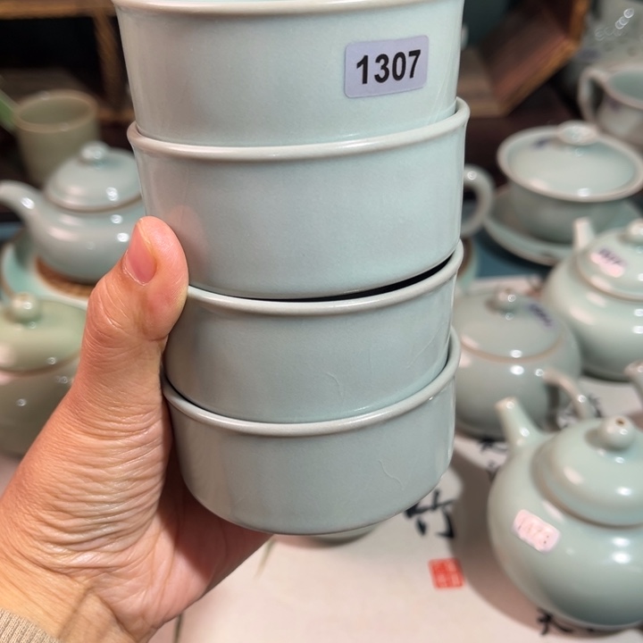 菠****瓷瓷片1307四只纯手工唇口杯浮力体验