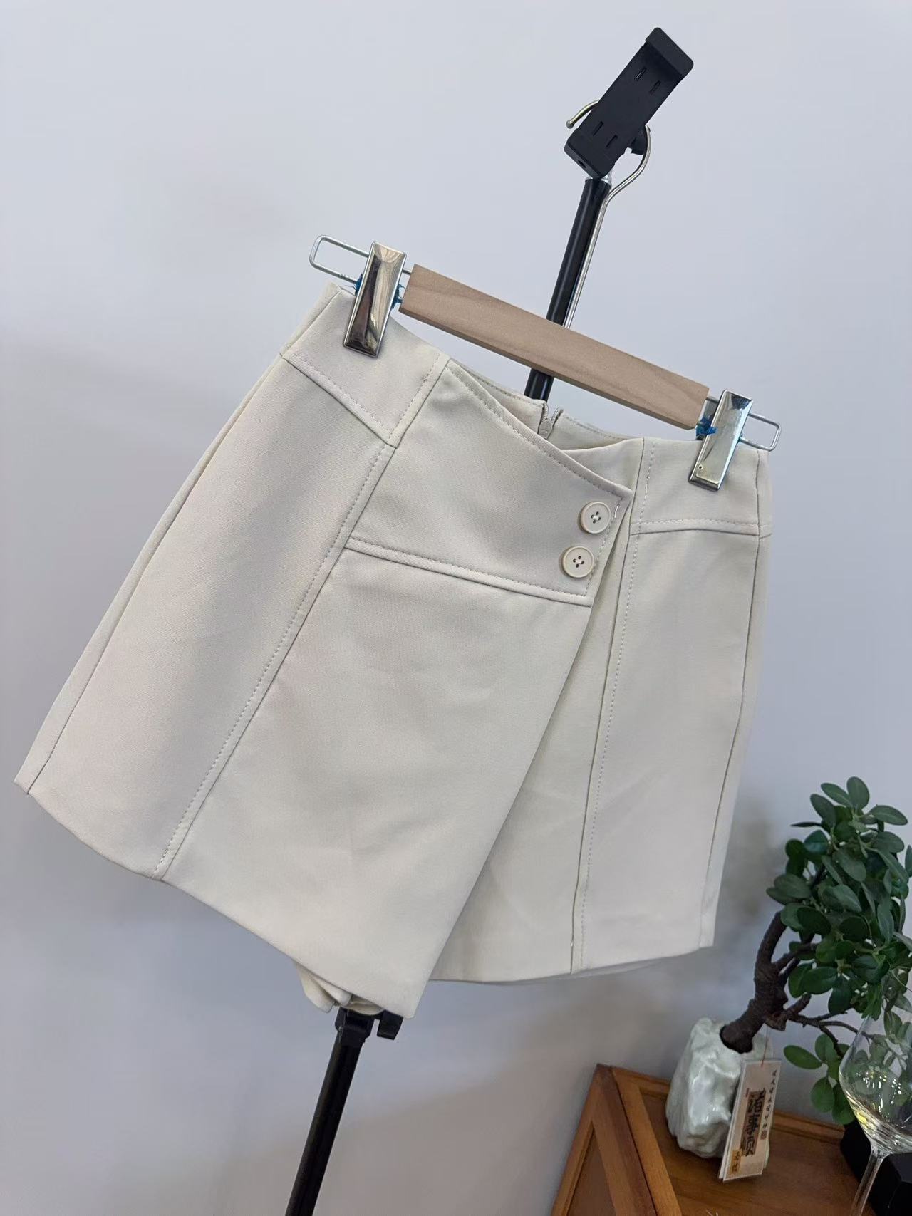 『时尚短裤 S』洋气显瘦时尚韩版设计款百搭短裤9010