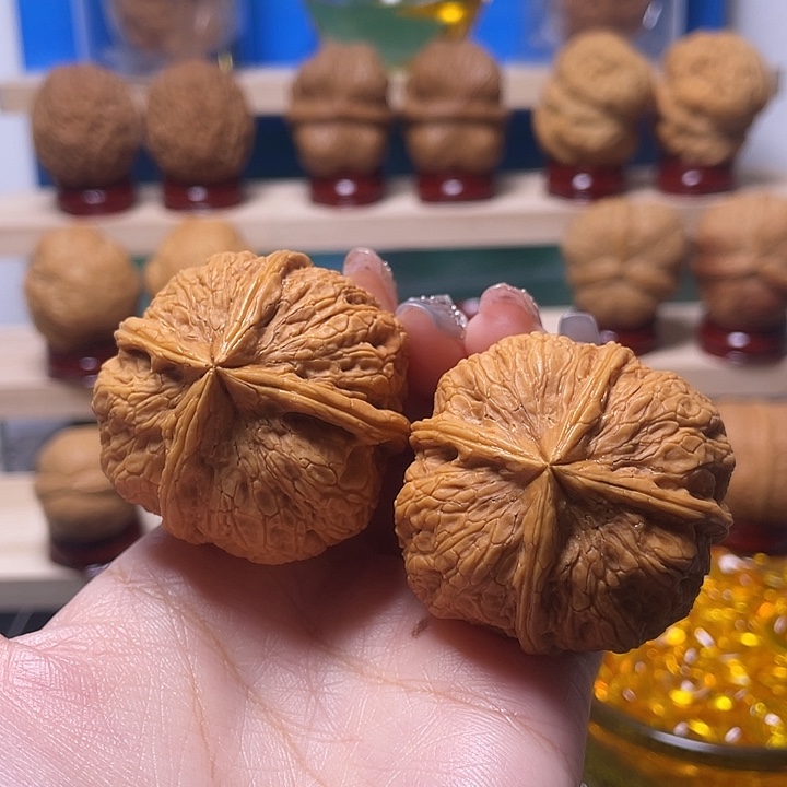 ༺***༻文玩核桃吊坠木鱼四棱93