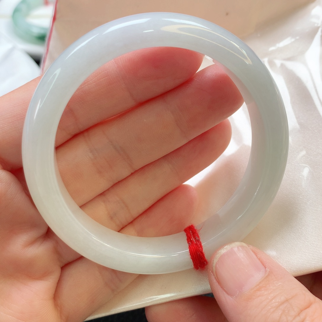 翡翠手镯未镶嵌56正