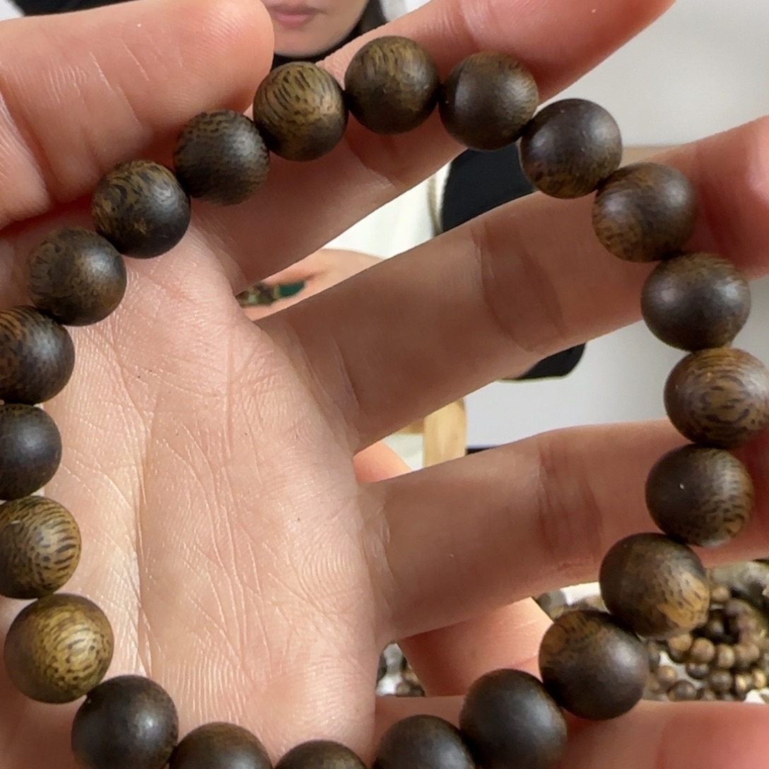 奇楠沉香手串单0.9 7.4g+发一