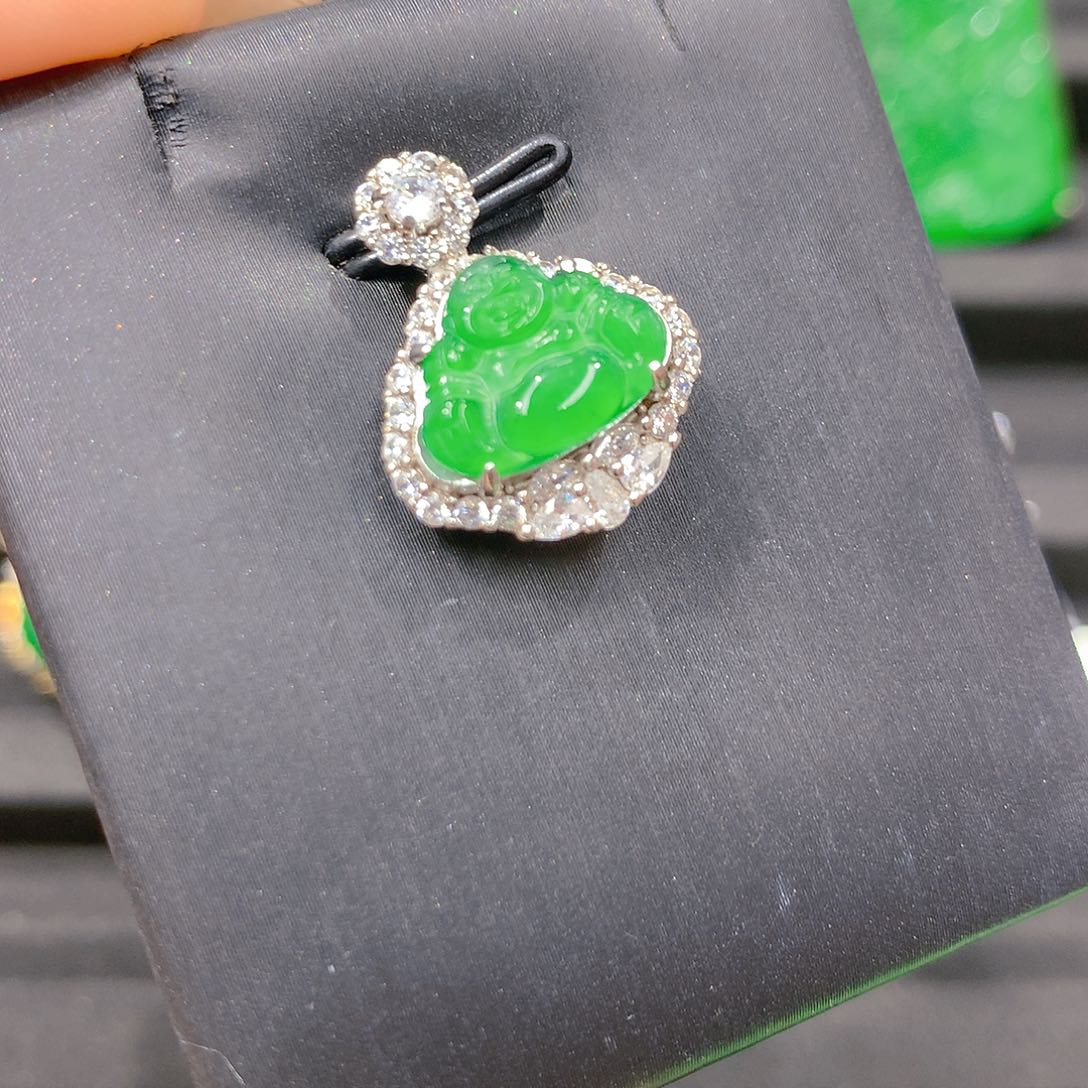 翡翠吊坠(赠链)银S925镶嵌0001