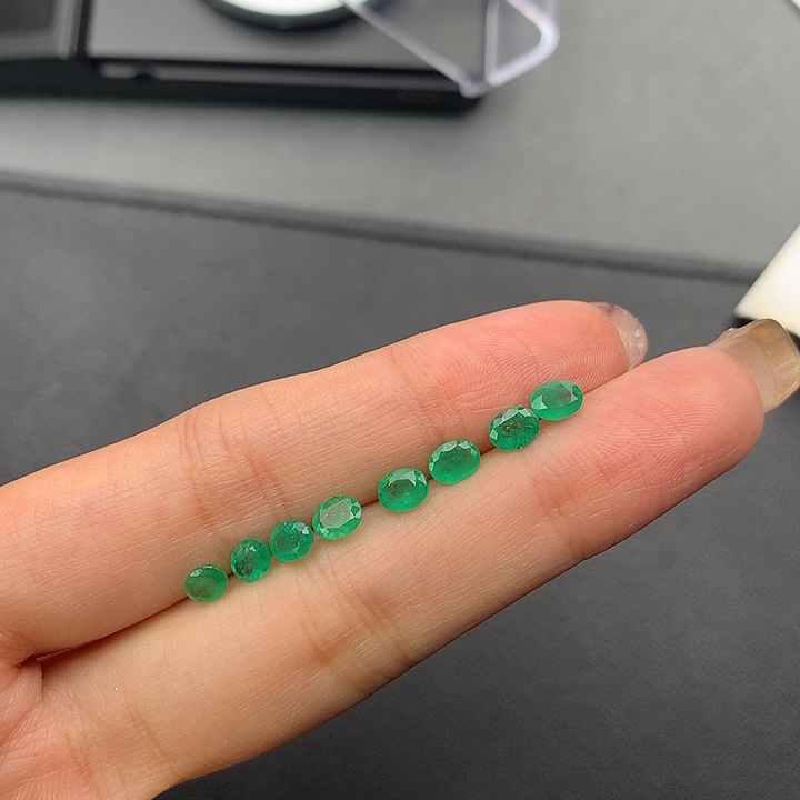 祖母绿裸石未镶嵌?***?