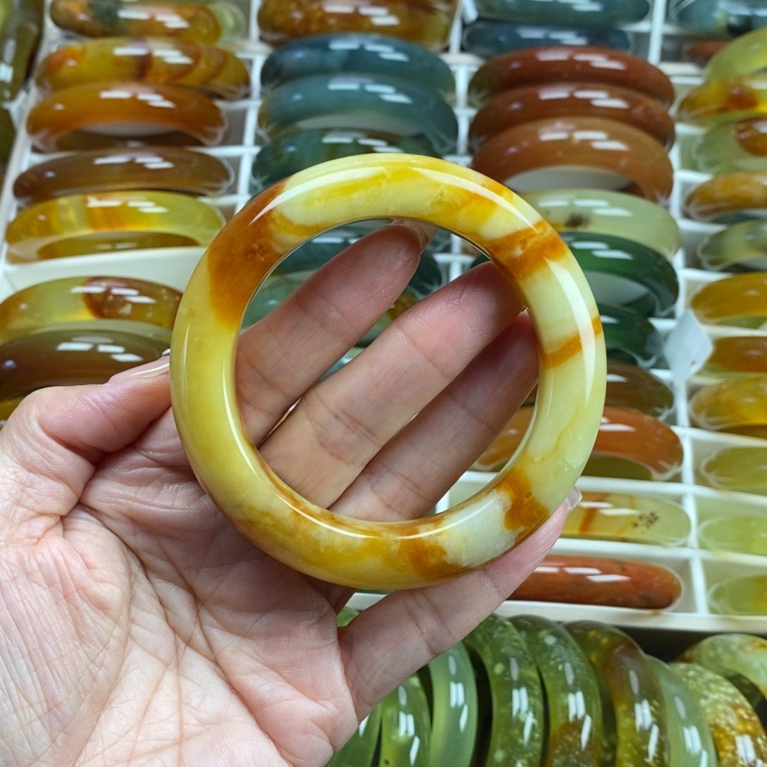 未镶嵌蛇纹石玉手镯58