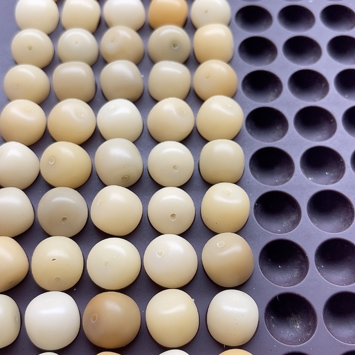 白玉菩提吊坠微瑕14奶黄桶20卡灯牌宠30