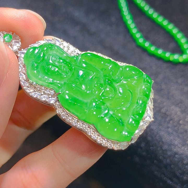 【闪购商品】翡翠颈饰银S925镶嵌翡翠