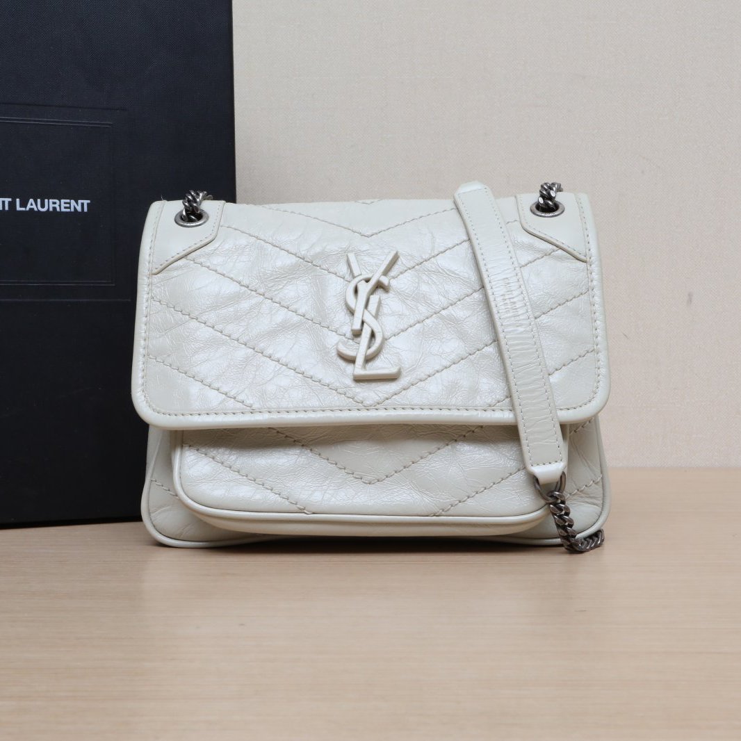 99新 YSL/圣罗兰 【娇】斜挎包Niki21 D扣米白色478542