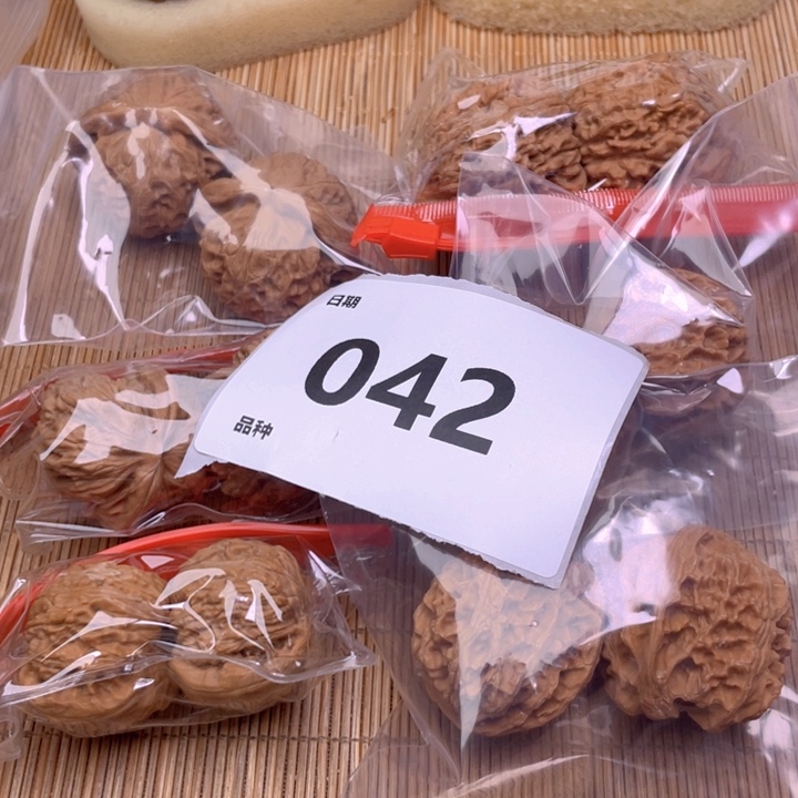 文玩核桃把件42号6对