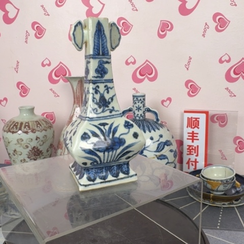 瓶藏**海四方形瓶鸳鸯戏莲图