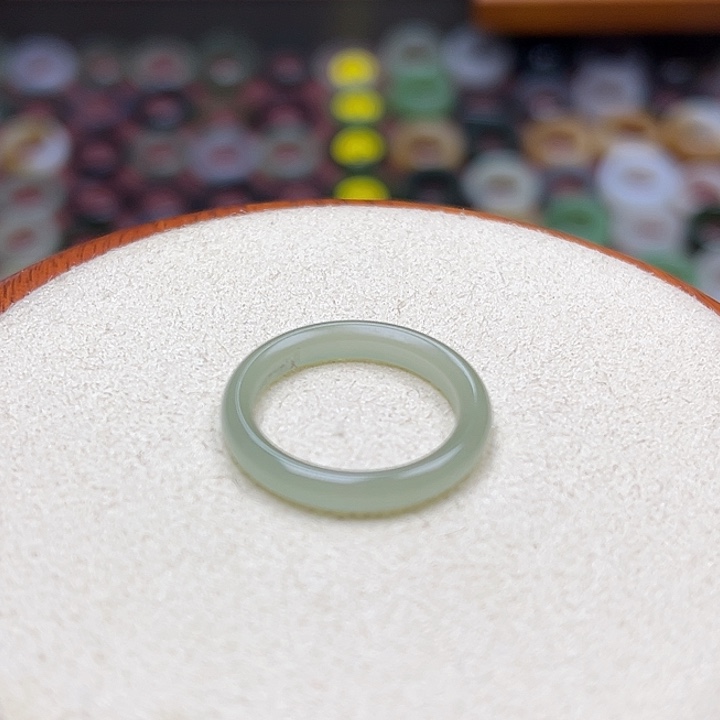 和田玉戒指未镶嵌17.0内径14圈晴水