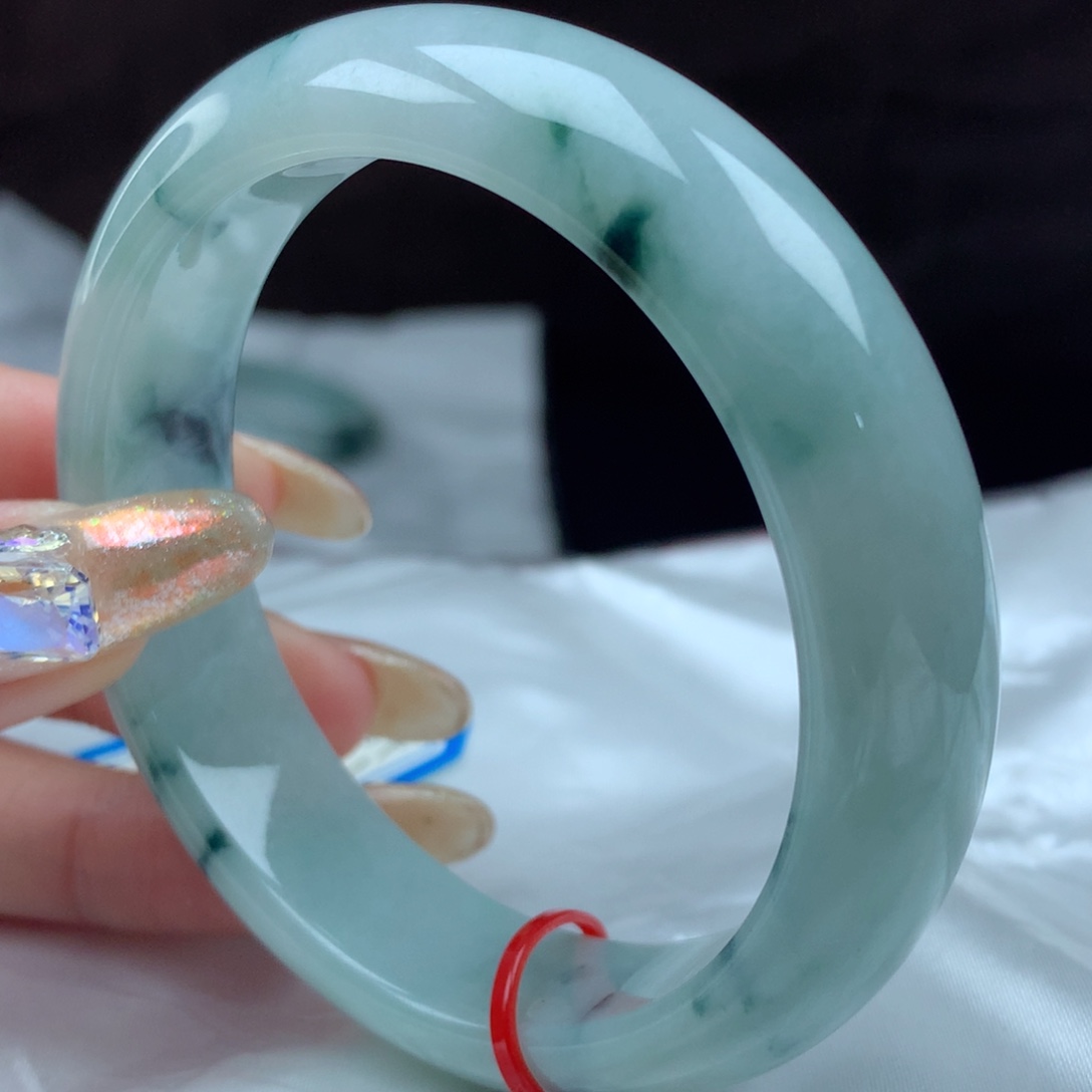 翡翠手镯未镶嵌0029，