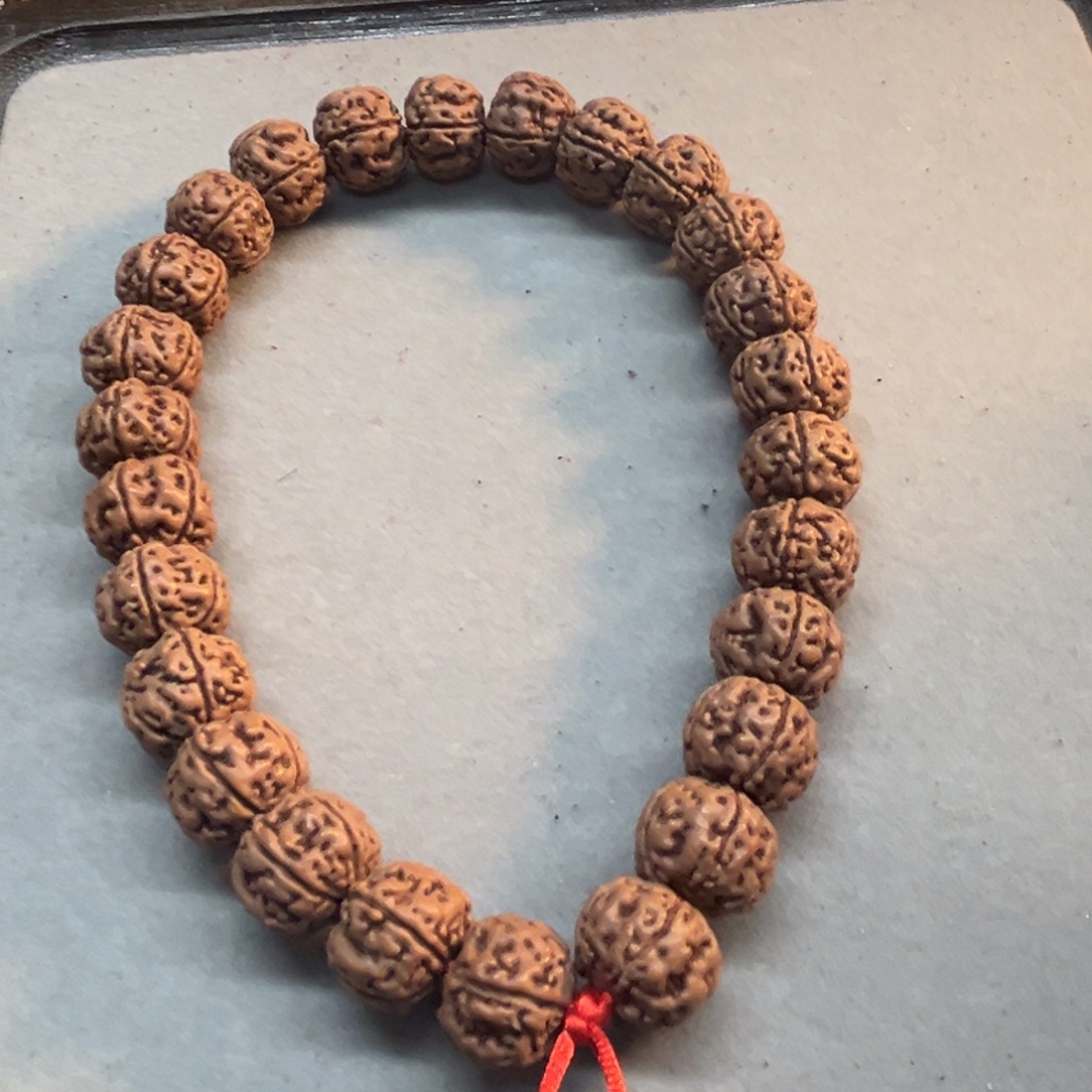 金刚菩提吊坠老树王手持