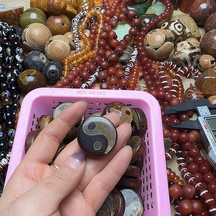 峰***！玛瑙/玉髓未镶嵌珠宝半成品9